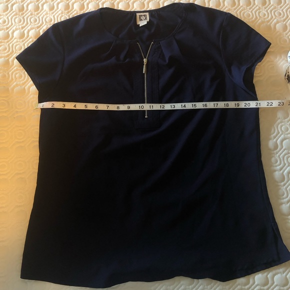 Large Dark Blue 1/4 zip blouse Anne Klein - Picture 3 of 6